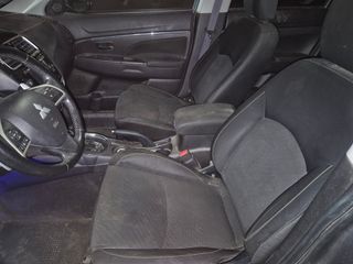 2015 Mitsubishi Outlander Sport SE - Interior Front Seat Image